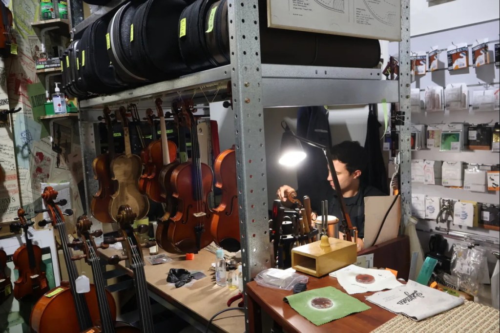 Thumbnail for Veteran city music store changes key