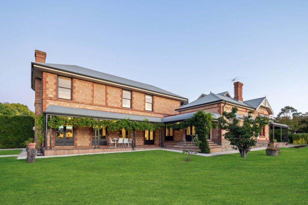 Thumbnail for 30 Daphne Street, Prospect