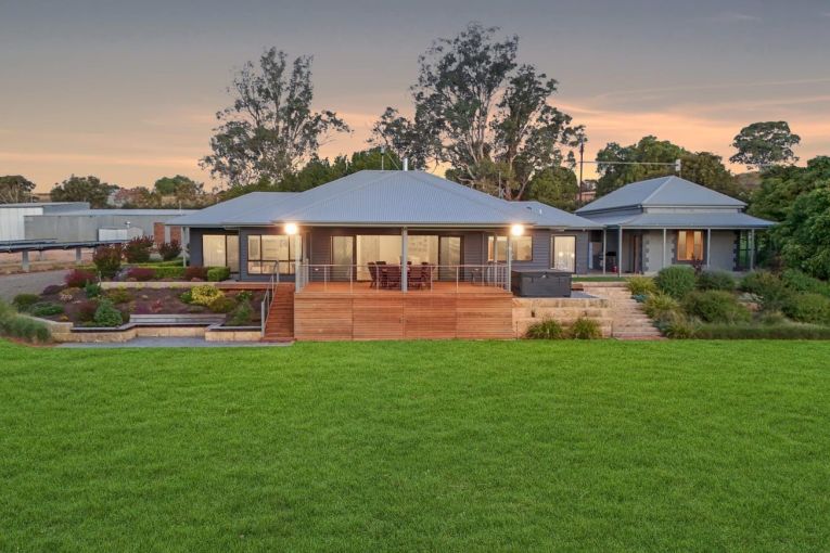 Thumbnail for 1807 Murbko Road, Murbko