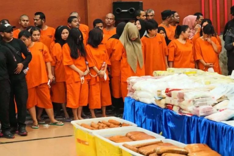 Thumbnail for Aussie among 285 in Indonesia drugs round-up